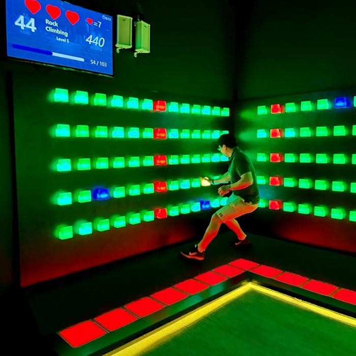 Interactive climbing wall